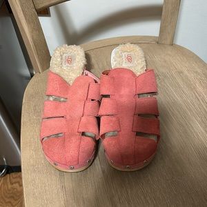 UGG Australia Women's Pink Clogs With Sheepskin Size 10 A-7